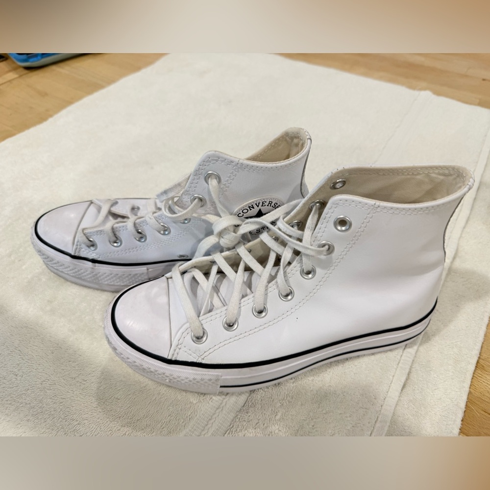 Chuck Taylor Converse Platform White High-Tops leather